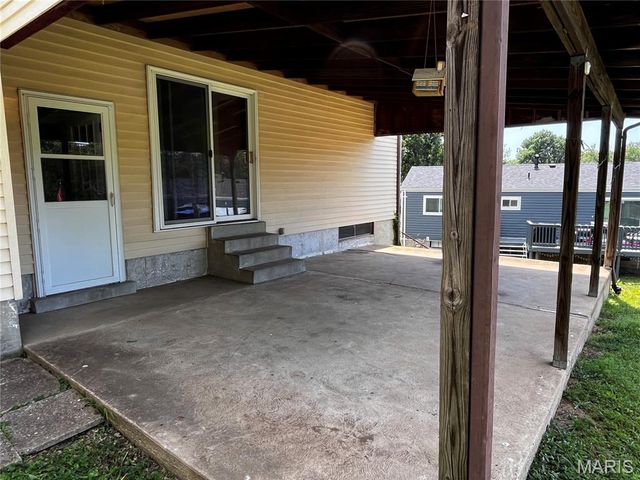 2369 Saint Joseph Drive, Arnold, MO 63010
