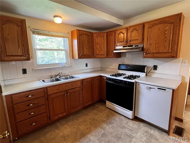 2369 Saint Joseph Drive, Arnold, MO 63010