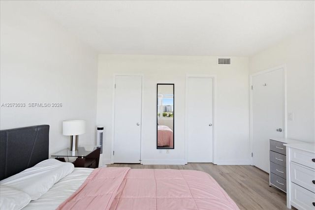 3250 NE 28th Street 806, Fort Lauderdale, FL 33308
