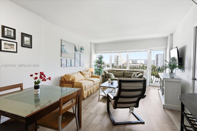 3250 NE 28th Street 806, Fort Lauderdale, FL 33308