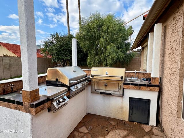 5829 E ENROSE Street, Mesa, AZ 85205