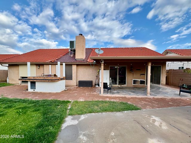 5829 E ENROSE Street, Mesa, AZ 85205