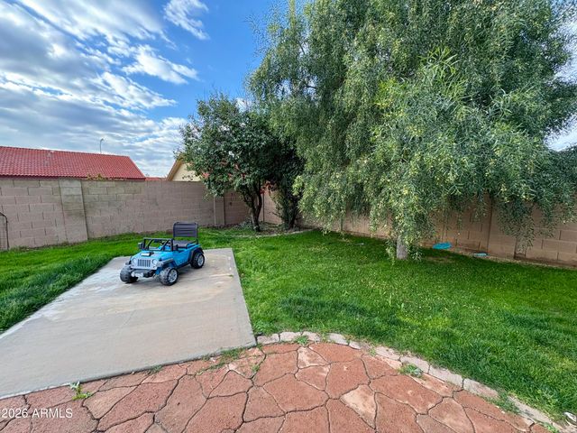 5829 E ENROSE Street, Mesa, AZ 85205