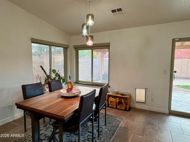 5829 E ENROSE Street, Mesa, AZ 85205