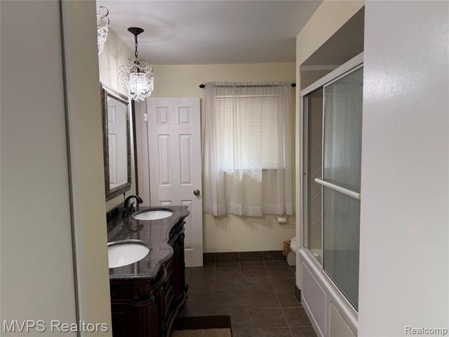 5043 Blair Drive, Troy, MI 48085
