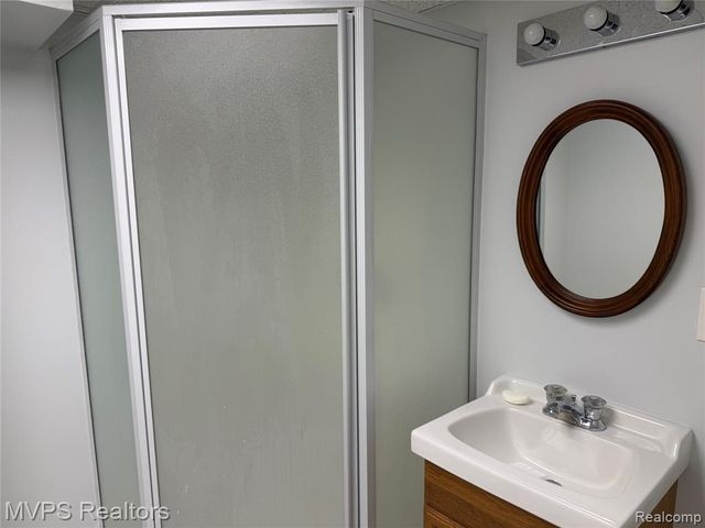 5043 Blair Drive, Troy, MI 48085