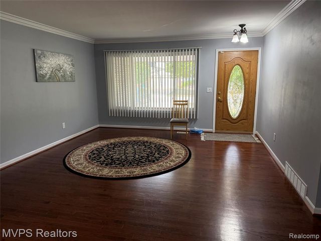 5043 Blair Drive, Troy, MI 48085