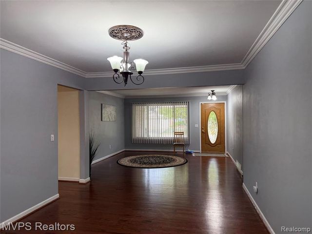5043 Blair Drive, Troy, MI 48085