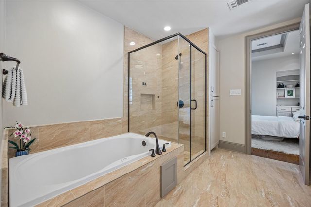 2105 Argonne Street, Houston, TX 77019