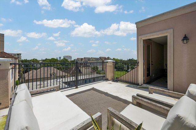 2105 Argonne Street, Houston, TX 77019