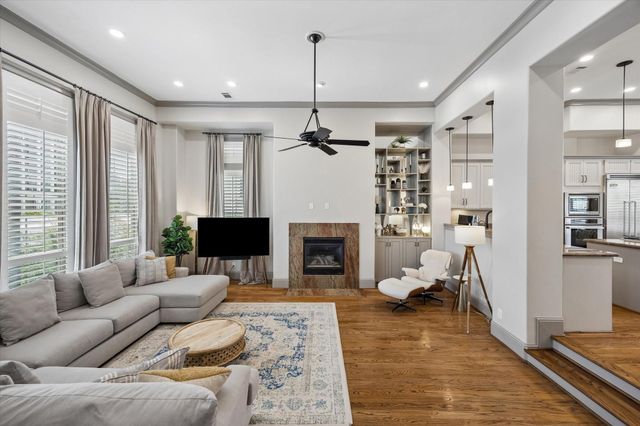 2105 Argonne Street, Houston, TX 77019