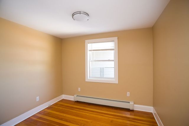 132 Evarts Street 2, Newport, RI 02840
