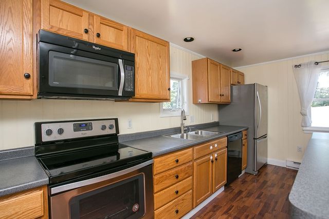 132 Evarts Street 2, Newport, RI 02840