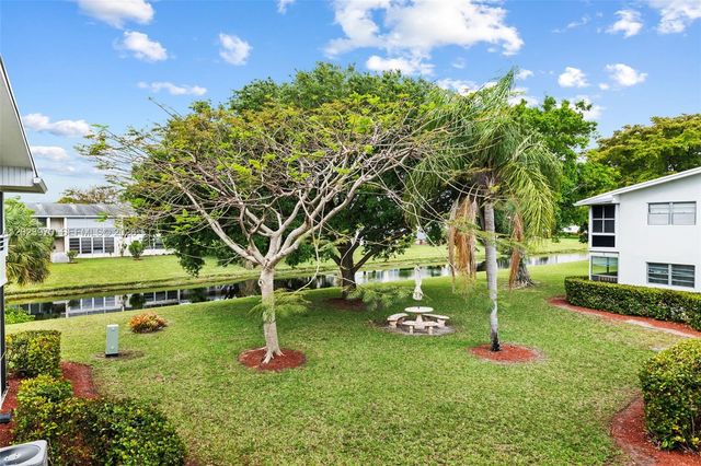 17 Lyndhurst A, Deerfield Beach, FL 33442