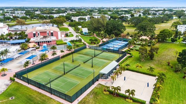 17 Lyndhurst A, Deerfield Beach, FL 33442