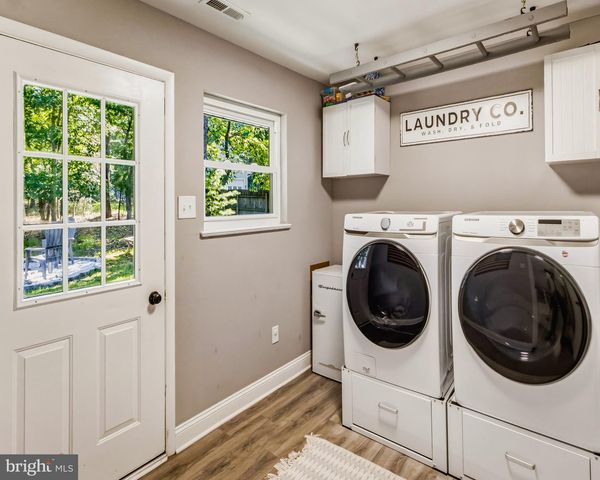 14 TUCKERTON RD, Shamong, NJ 08088