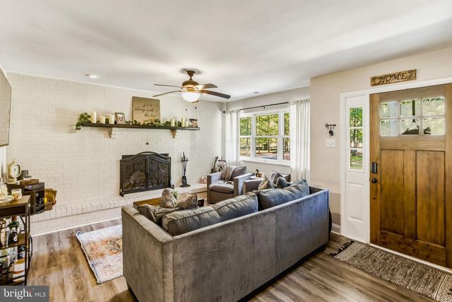 14 TUCKERTON RD, Shamong, NJ 08088