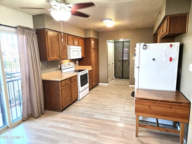 3345 E University Drive 13, Mesa, AZ 85213