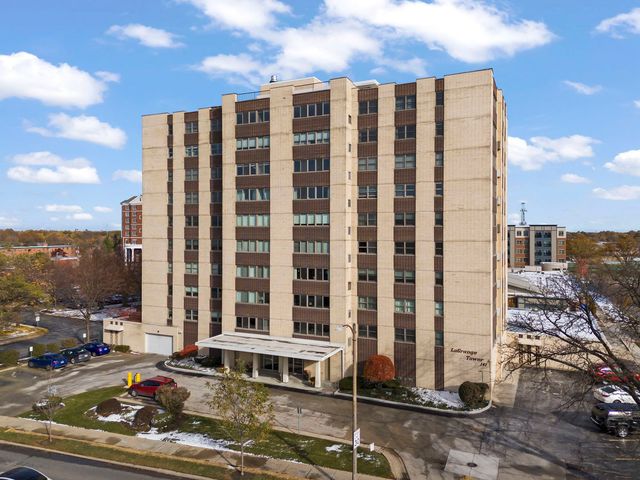 141 N La Grange Road 803, La Grange, IL 60525