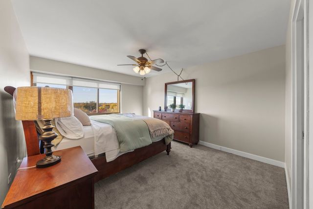 141 N La Grange Road 803, La Grange, IL 60525