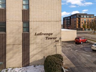 141 N La Grange Road 803, La Grange, IL 60525