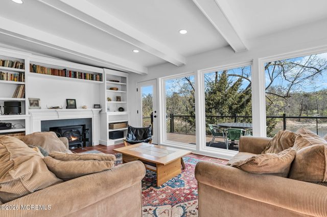 531 Locust Point Road, Rumson, NJ 07760