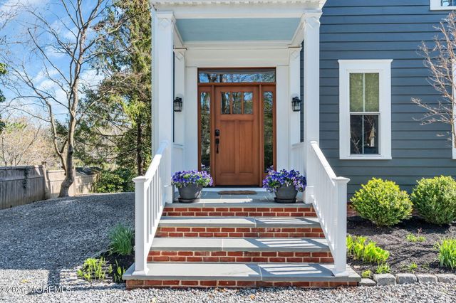 531 Locust Point Road, Rumson, NJ 07760