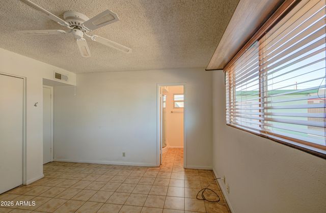 1258 W MANHATTON Drive, Tempe, AZ 85282