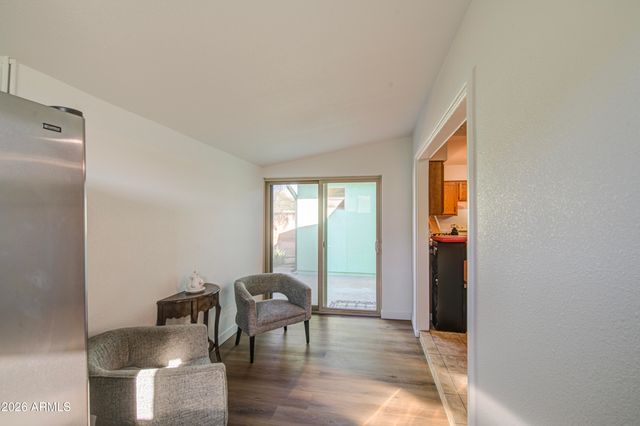 1258 W MANHATTON Drive, Tempe, AZ 85282