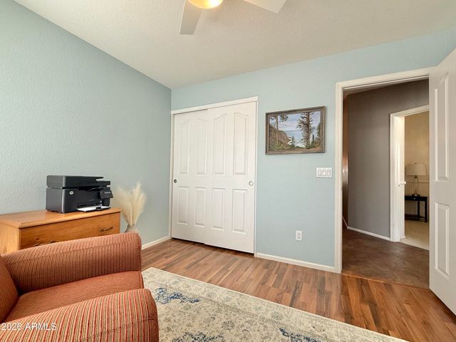 208 E SOUTH FORK Drive, Phoenix, AZ 85048