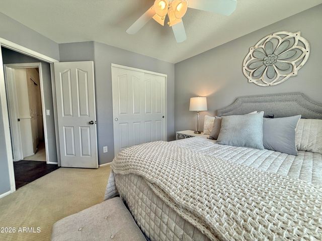 208 E SOUTH FORK Drive, Phoenix, AZ 85048