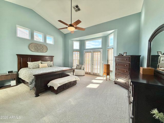 208 E SOUTH FORK Drive, Phoenix, AZ 85048