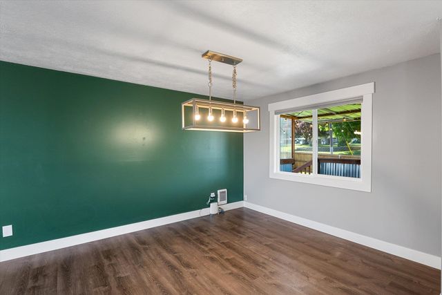 1820 5th St Ave, Cheney, WA 99004