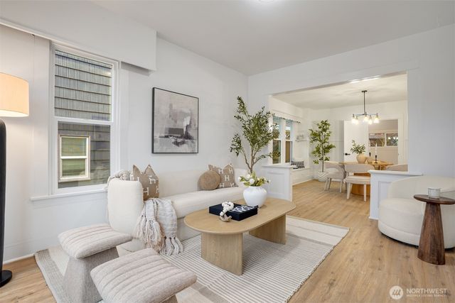 3443 21st Avenue W, Seattle, WA 98199