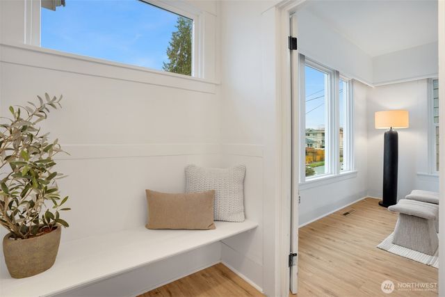 3443 21st Avenue W, Seattle, WA 98199