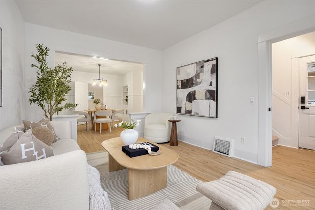 3443 21st Avenue W, Seattle, WA 98199