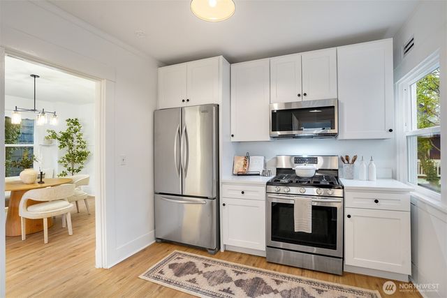 3443 21st Avenue W, Seattle, WA 98199