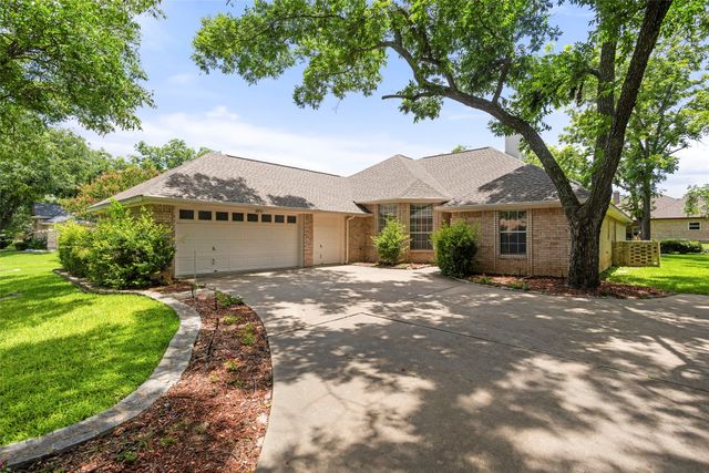5522 Wedgefield Road, Granbury, TX 76049