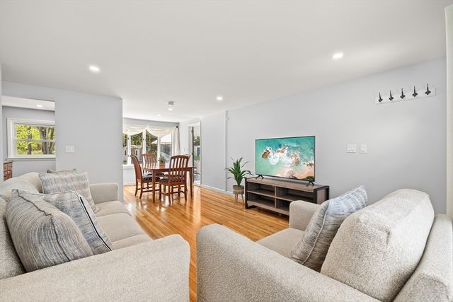 12 Westwood Ter, Westwood, MA 02090