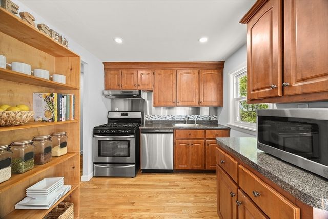 12 Westwood Ter, Westwood, MA 02090