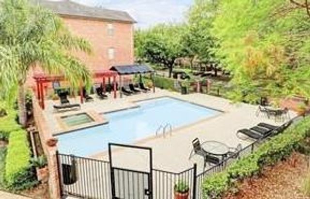 4041 Law Street 505, Houston, TX 77005
