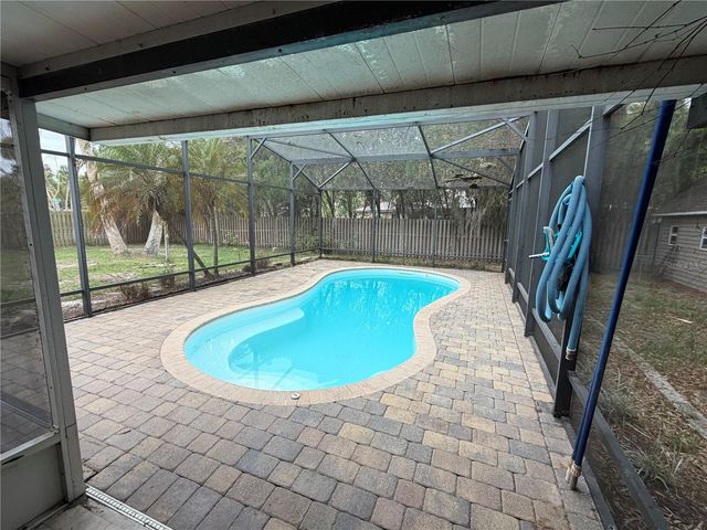 1413 ORANGE AVENUE, Tavares, FL 32778