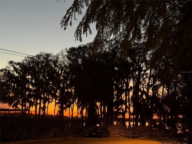 1413 ORANGE AVENUE, Tavares, FL 32778