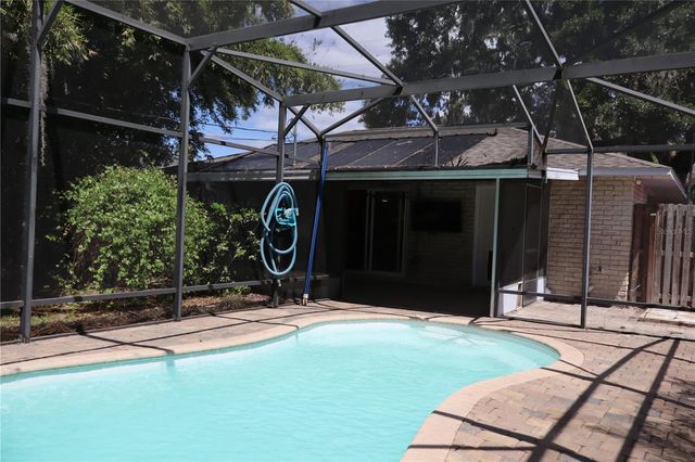1413 ORANGE AVENUE, Tavares, FL 32778