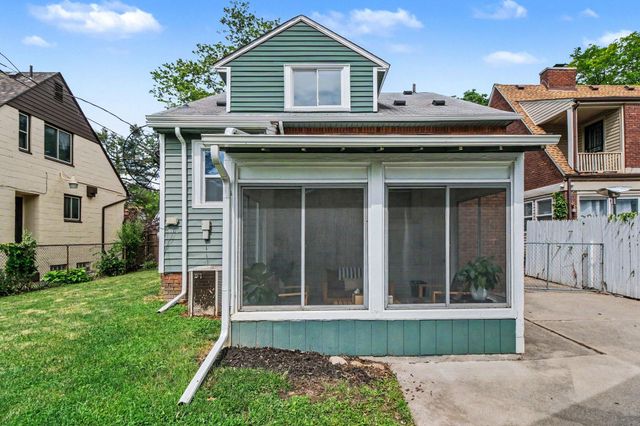 15348 Stahelin Avenue, Detroit, MI 48223