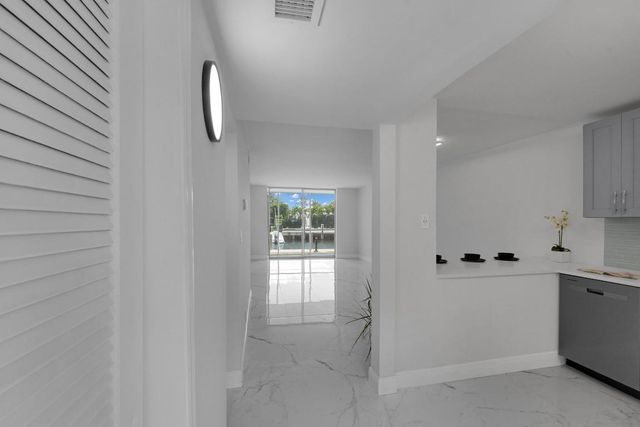 750 NE Spanish River Boulevard 1020, Boca Raton, FL 33431