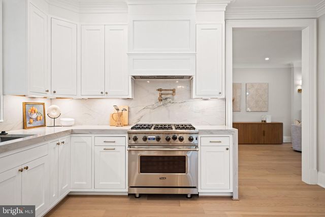 2602 36TH PL NW, Washington, DC 20007