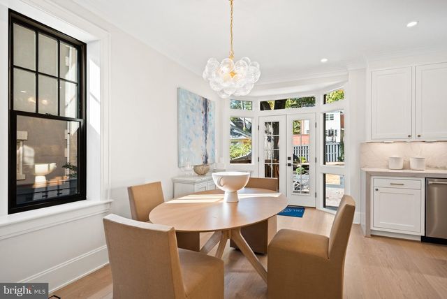 2602 36TH PL NW, Washington, DC 20007