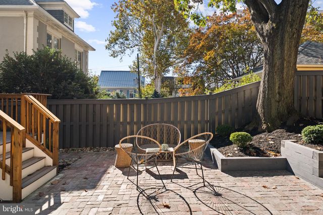 2602 36TH PL NW, Washington, DC 20007