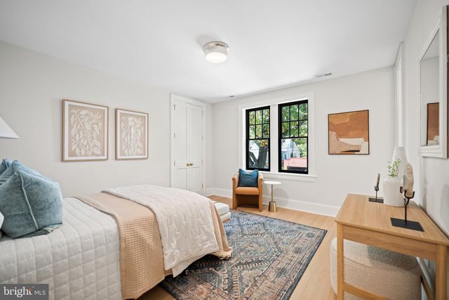 2602 36TH PL NW, Washington, DC 20007